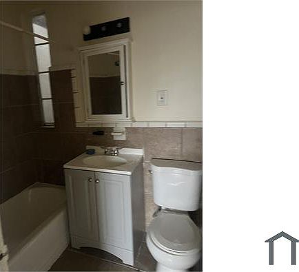 4th image of 63 Galveston Pl SW