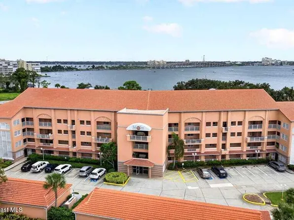 343 N Tropical Trl APT 204, Merritt Island, FL 32953