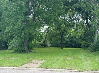 812 N Willow St, Sherman, TX 75090