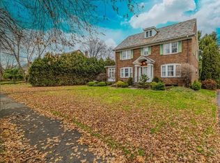 628 Rugby Rd, Syracuse, NY 13203