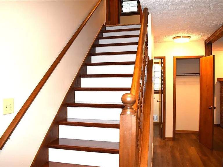 2264 Post Oak Dr — Photo 13