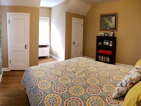 Bedroom 1 w/ 2 closets