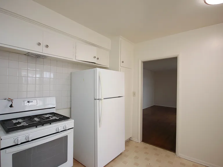 207 S 3rd Ave #3 — Photo 8