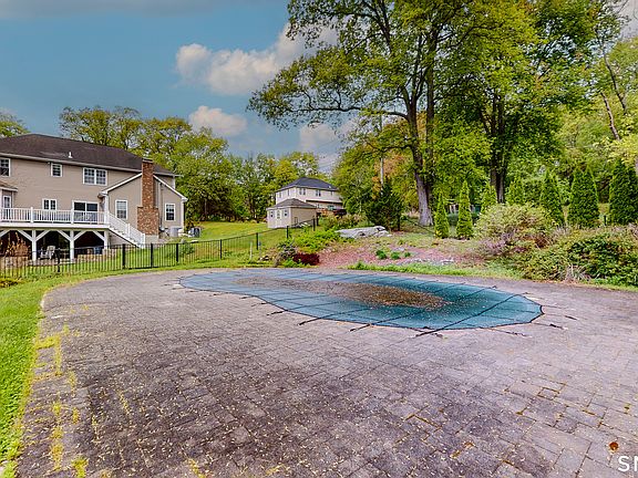 5th image of 155 Beardsley Road