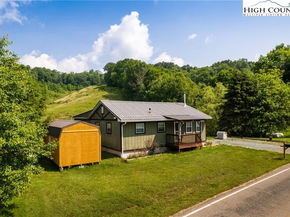 636 Slabtown Road, Zionville, NC 28698