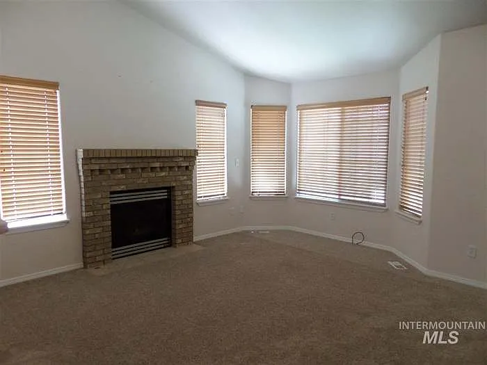 5852 S Mandolin Pl — Photo 2