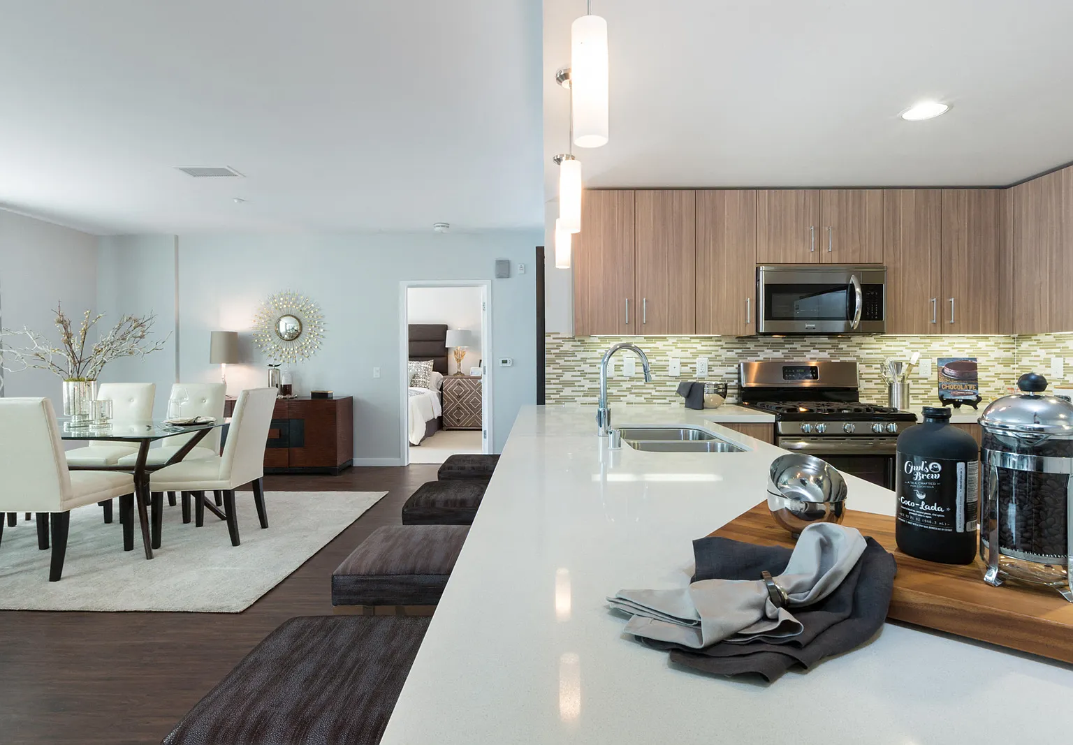 Nineteen800 Apartments — Photo 1