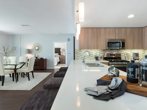 Nineteen800 Apartments