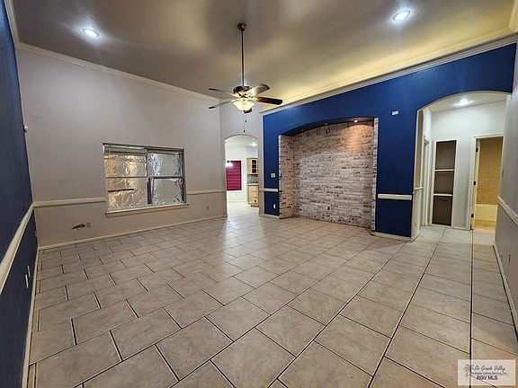 2nd image of 3524 Shady Grove Trl