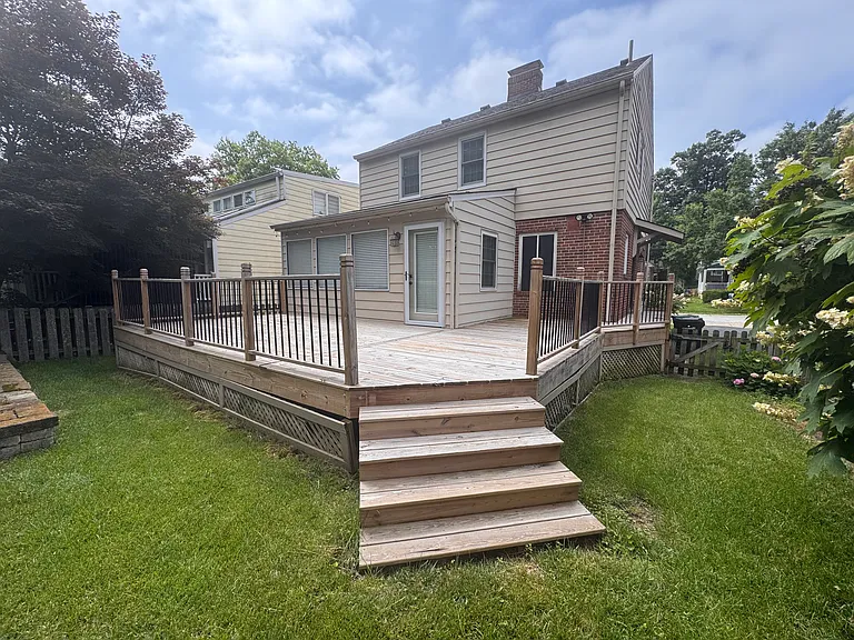 3414 Oak Ln — Photo 2