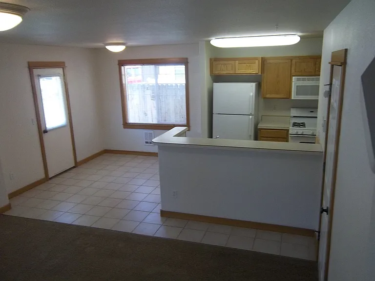 1760 NE Lotus Dr #1-2 — Photo 6