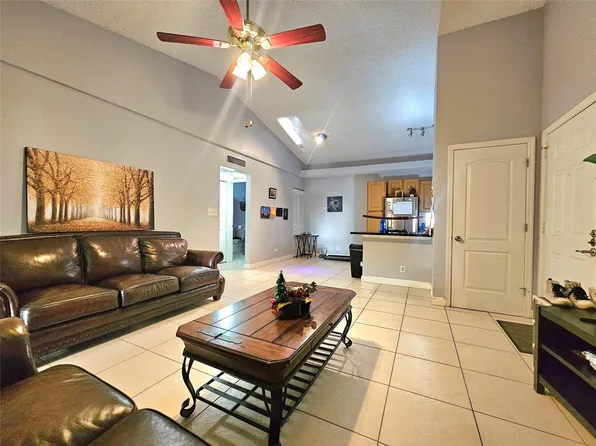 731 Lyons Road #16208, Coconut Creek, FL 33063