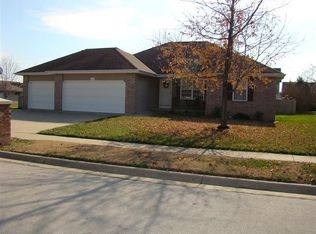 512 E Hadley St, Republic, MO 65738
