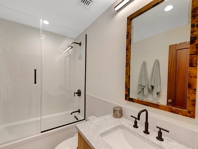 5 Kingstown Ave — Photo 21