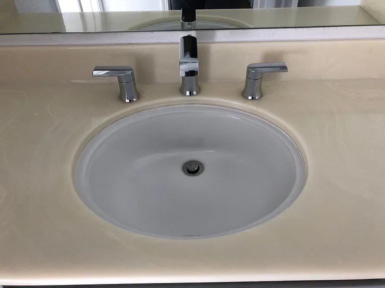 master bathrrom sink