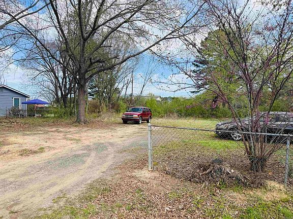 3rd image of 434 Mildred St