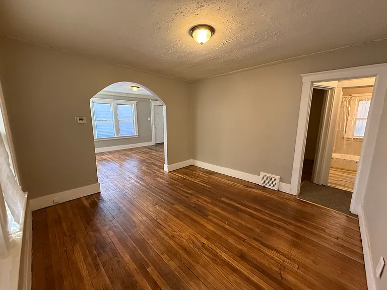 3818 Humphrey St #1 — Photo 5