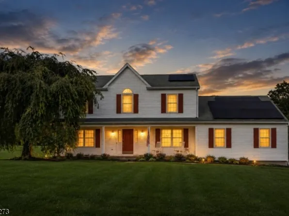 4 Fox Chase Rd, White Twp., NJ 07863
