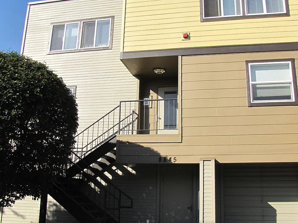 Midvale Apartments