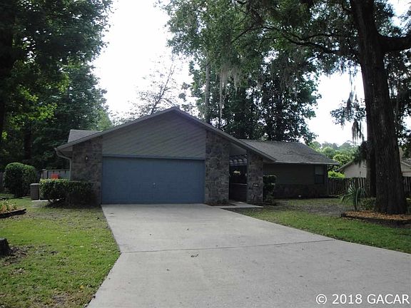 3rd image of 3615 NW 110th Ter