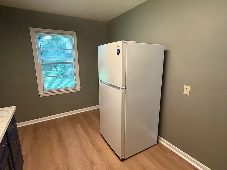 208 Crescent Dr — Photo 28