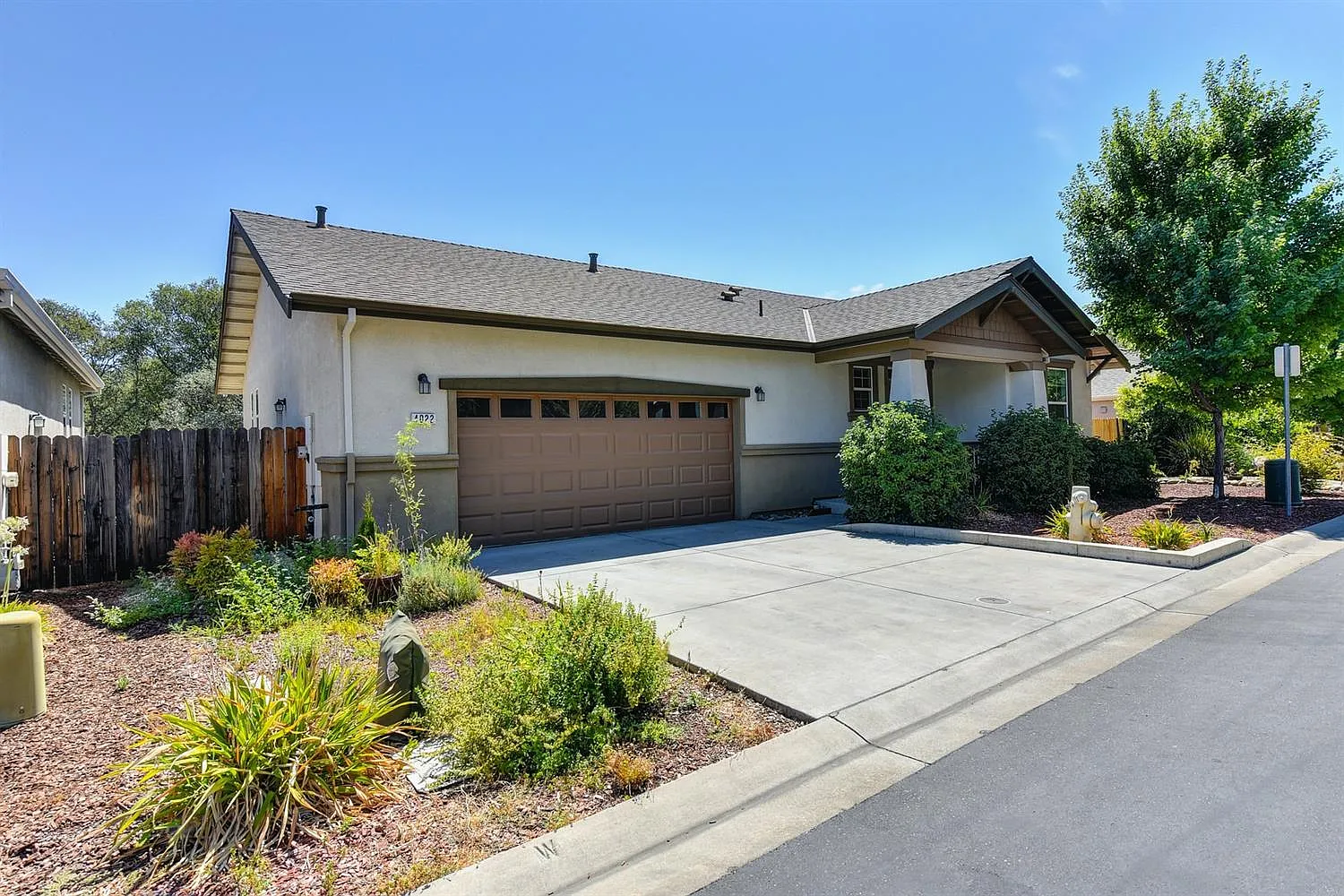 4022 Braxton Ln photo 1