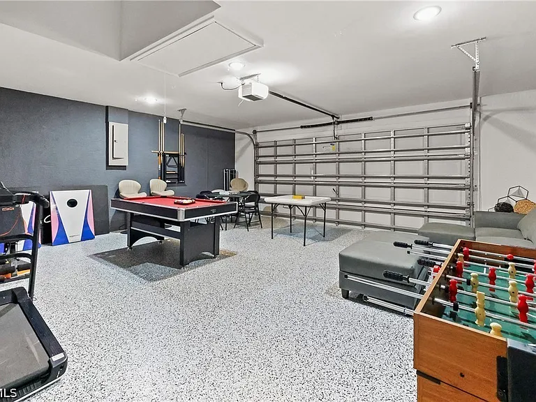 1801 Everest Pkwy — Photo 23