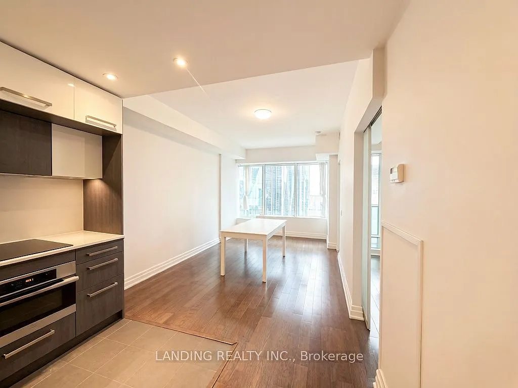 2 bed, $2,850 — Photo 3