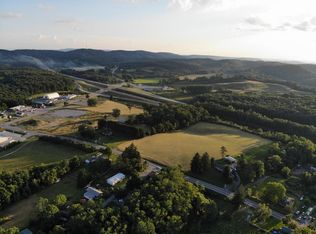 3208 Flat Top Rd, Ghent, WV 25843