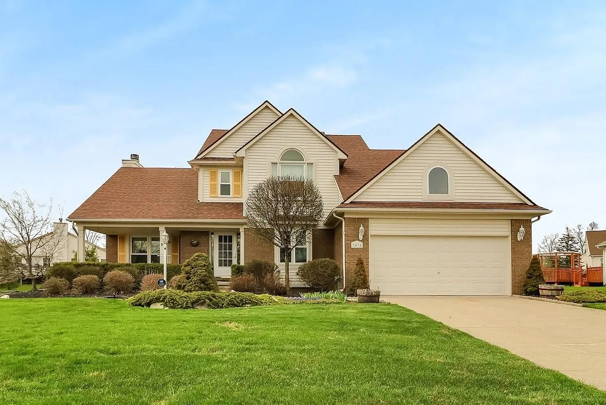5574 Amber Way photo 1