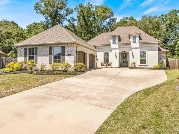 2120 Eagles Ridge Cv, Cantonment, FL 32533