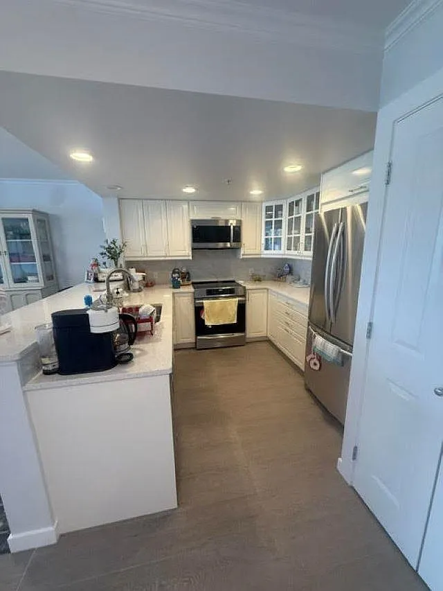 2 bed, 969 sqft, $2,950 — Photo 1