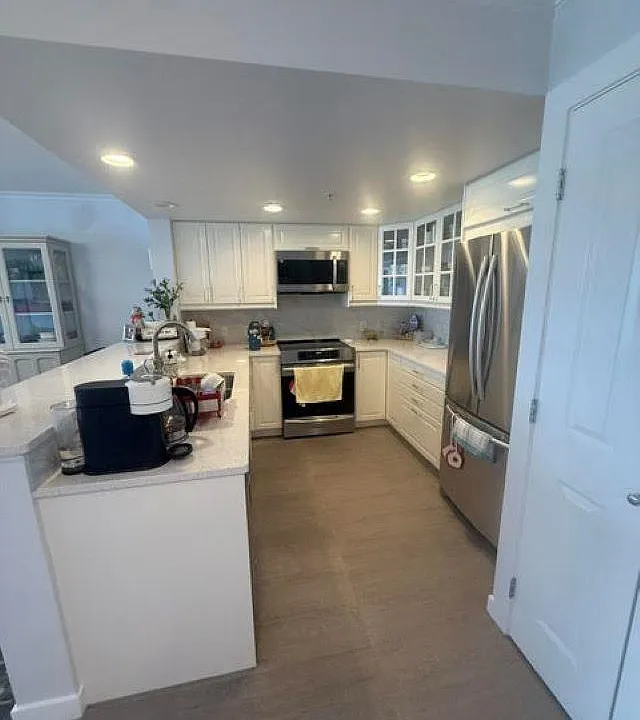 295 Guildford Way #1807