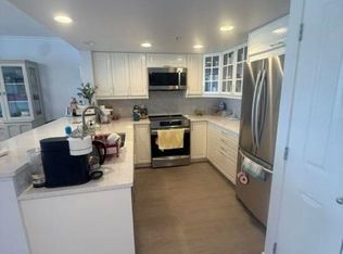 295 Guildford Way #1807, Pt Moody, BC V3H 5N3