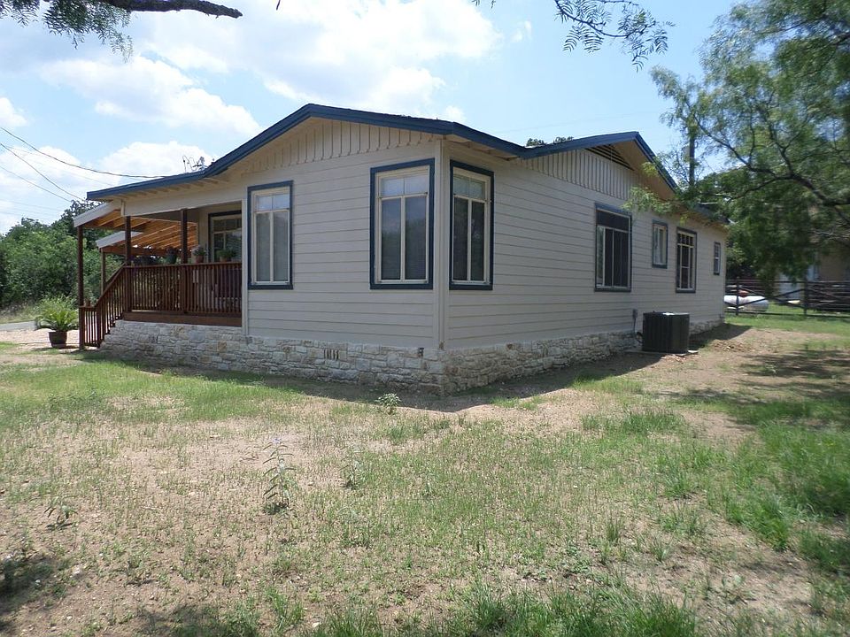 2nd image of 802 Magnolia Ln #1