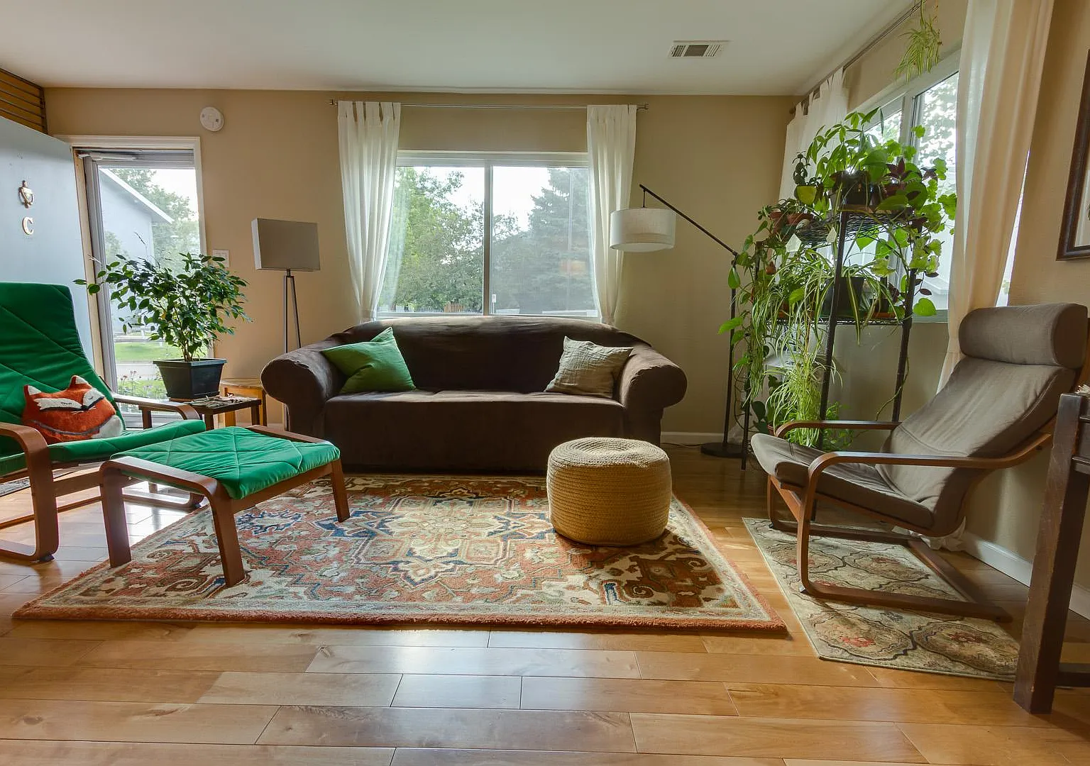 2 bed, 1.5 bath, 1056 sqft, $2,550 — Photo 1