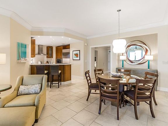 5th image of 915 Seaside Dr #610