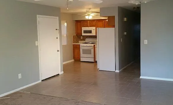 307 Jefferson Ave #2 — Photo 3