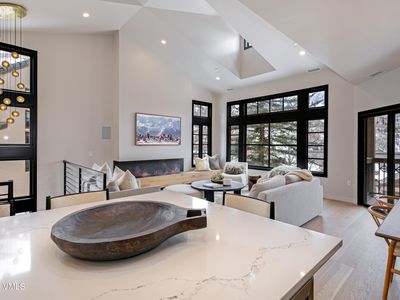 17 Meadow Ct APT E-1, Beaver Creek, CO, 81620