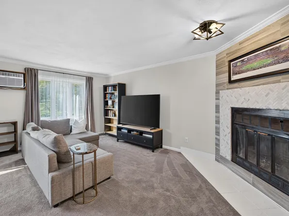 1623 McKenna Blvd, Madison, WI 53711