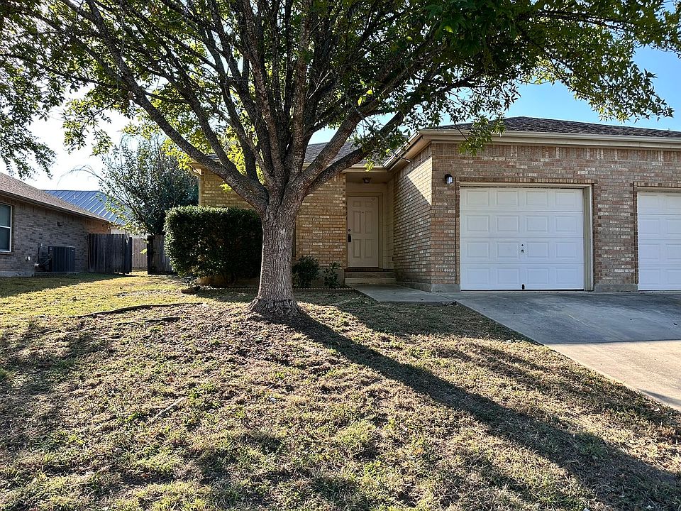 1st image of 3029 Pine Valley Dr