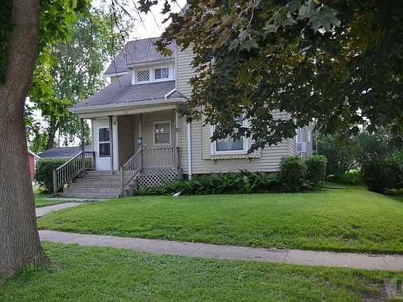 5th image of 709 N B St