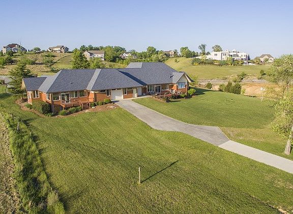 4th image of 538 Riverchase Ln