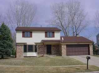 5675 Huntington Ct, Ypsilanti, MI