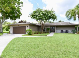 60 Fernbrook Rd, Oldsmar, FL 34677