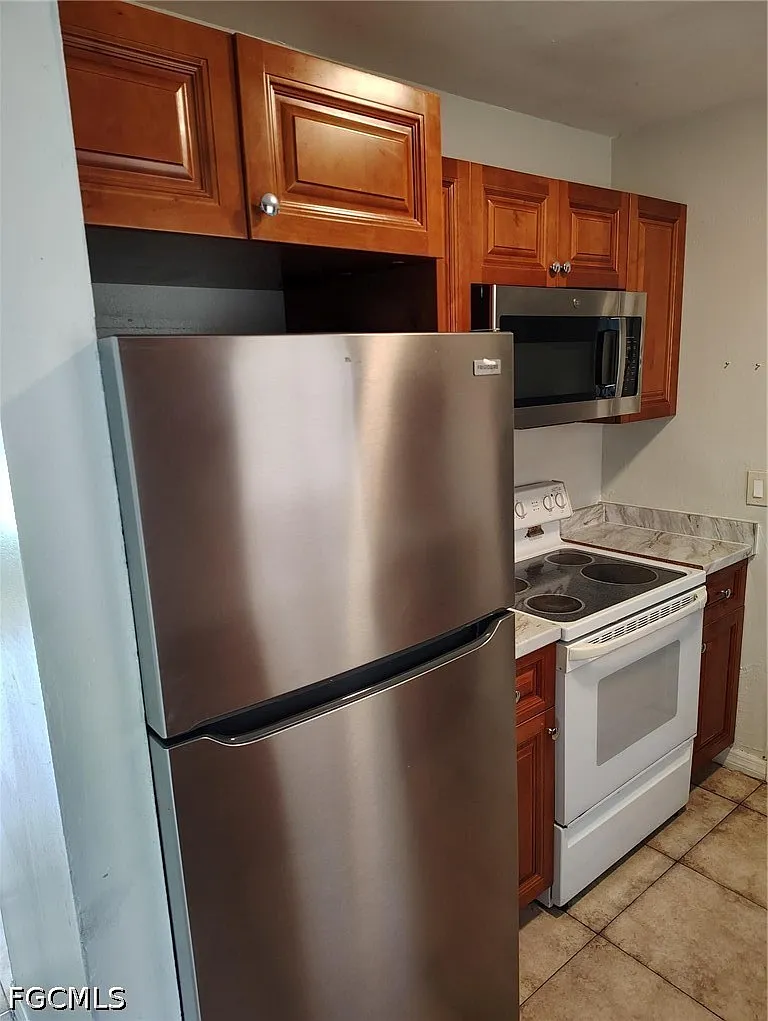 2 bed, 1.0 bath, 864 sqft, $1,400 — Photo 4