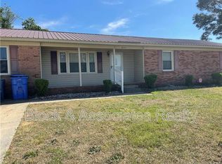 1927 Shiloh Dr, Fayetteville, NC 28304