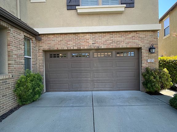 3rd image of 1555 Ballou Cir