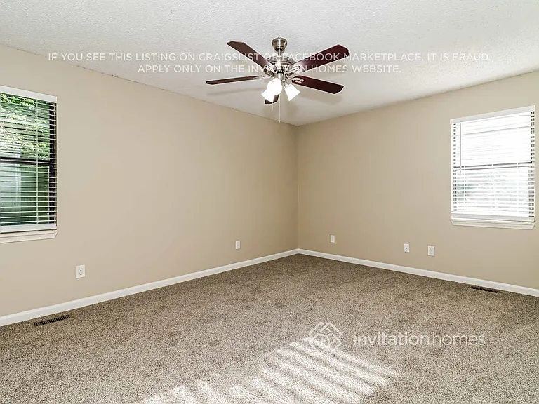 333 Mona Pl — Photo 10