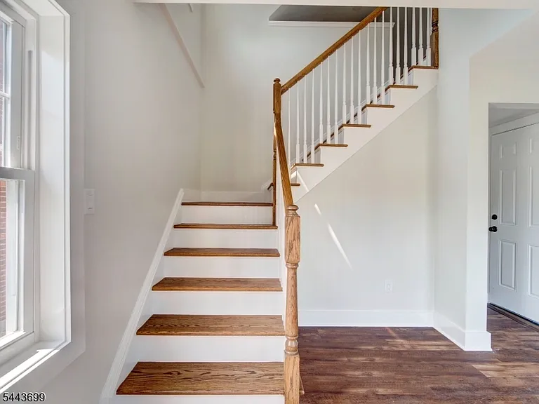 60 Montague Pl #2 — Photo 17
